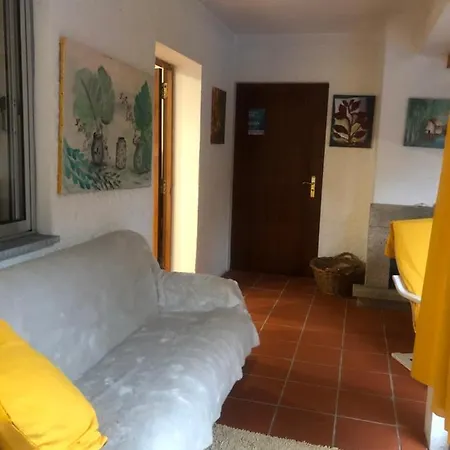 Casa Gruta *
