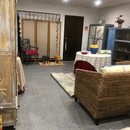 Casa Gruta Pensión *
